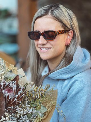 Jedna z novinek NO.2 Cinnemon.. Podzimní, skořicová s lehkým třpytem. ✨ K dostání na našem e-shopu, tak si tuhle novinku...