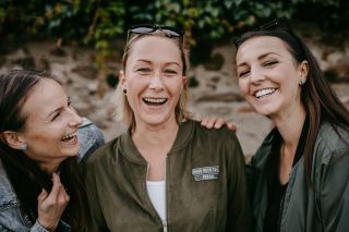 S úsměvem do nového roku. 💫 Ať vykročíte správnou nohou.. Ať je vás život tak barevný, jak si přejete.. Ať máte kolem sebe...